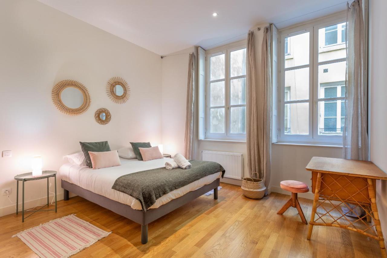 Dify Le Velvet - Bellecour Apartment Lyon Bagian luar foto
